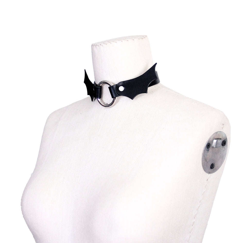 Batwing Choker
