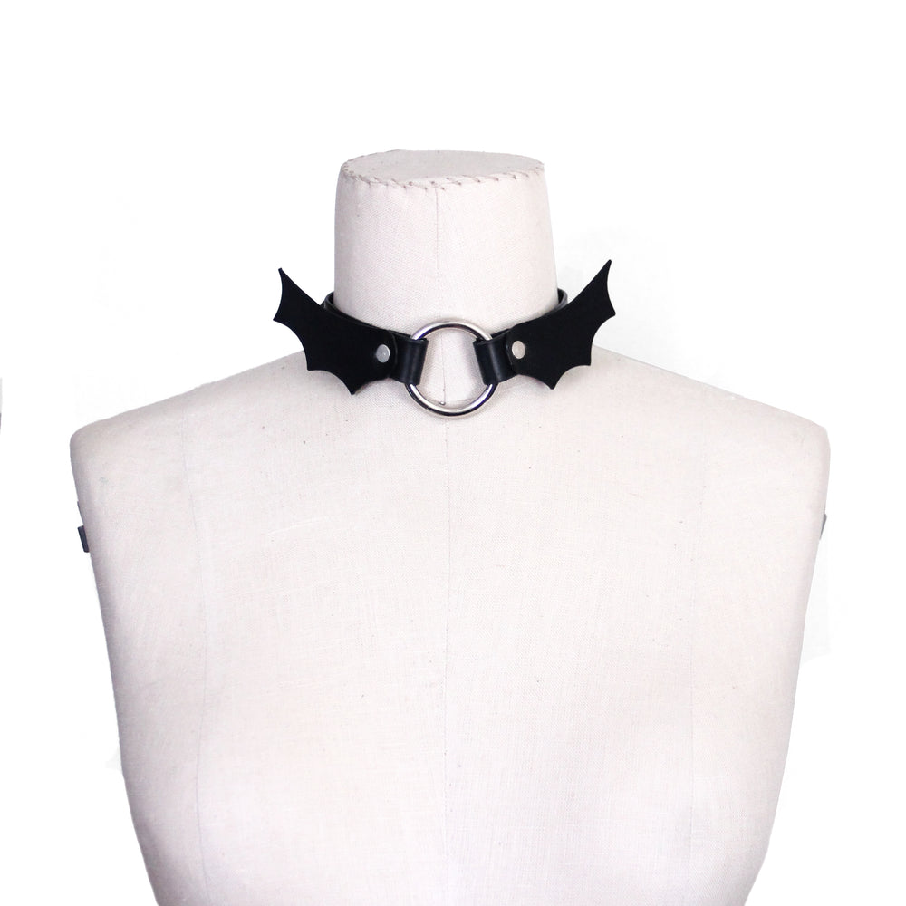 Batwing Choker