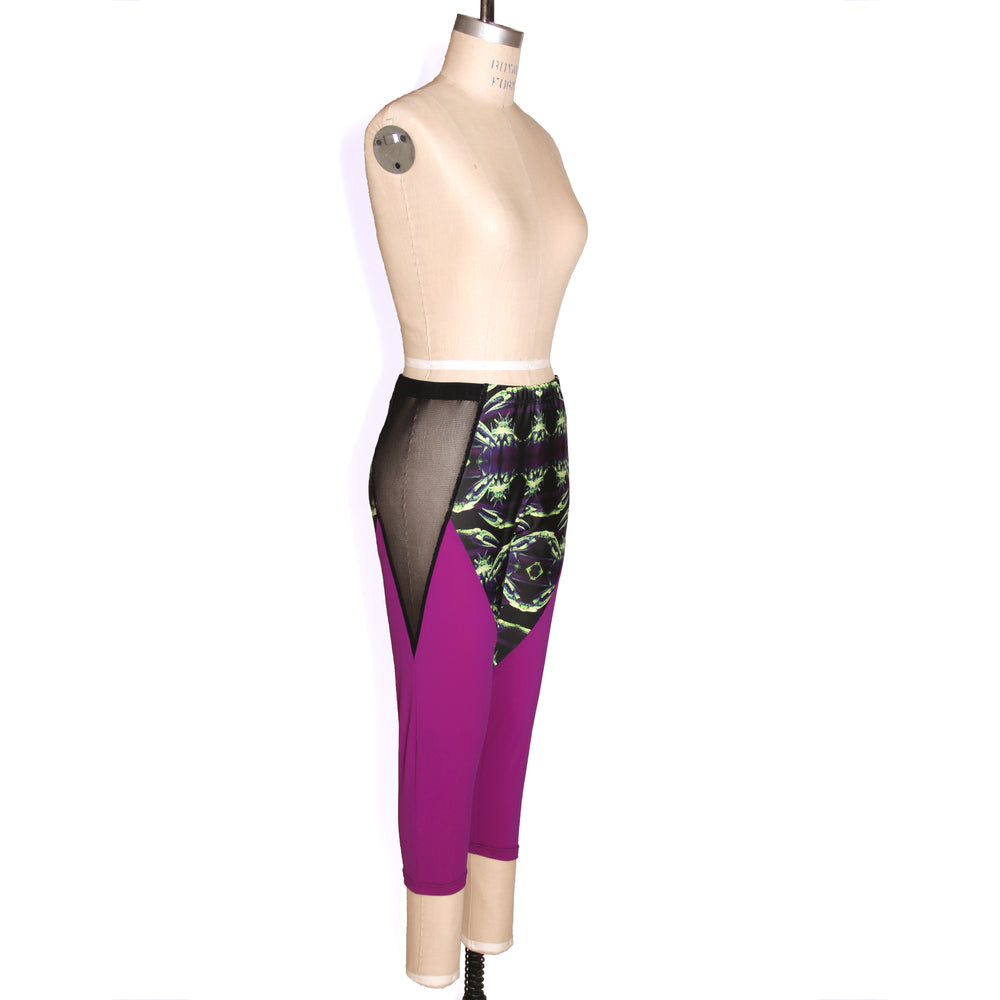 Trianthem Mesh Hip Capri Leggings