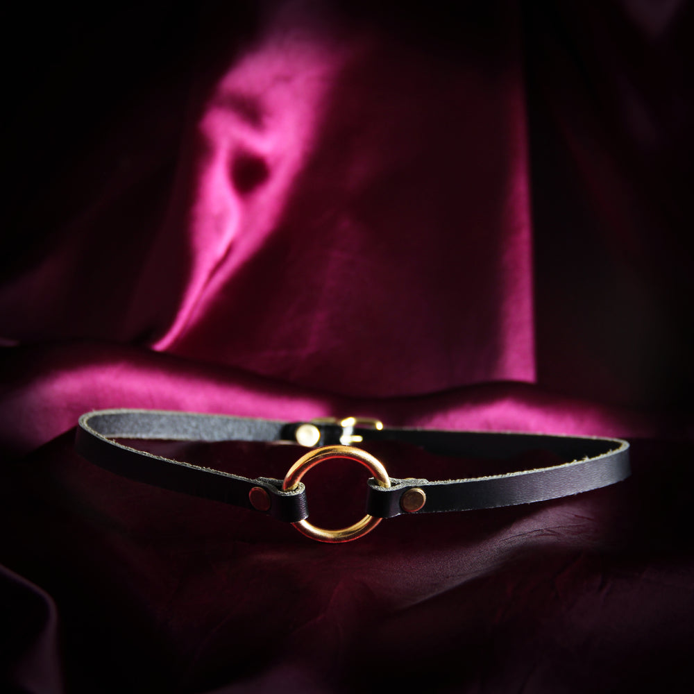 Black Mini O-Ring Choker -- Brass