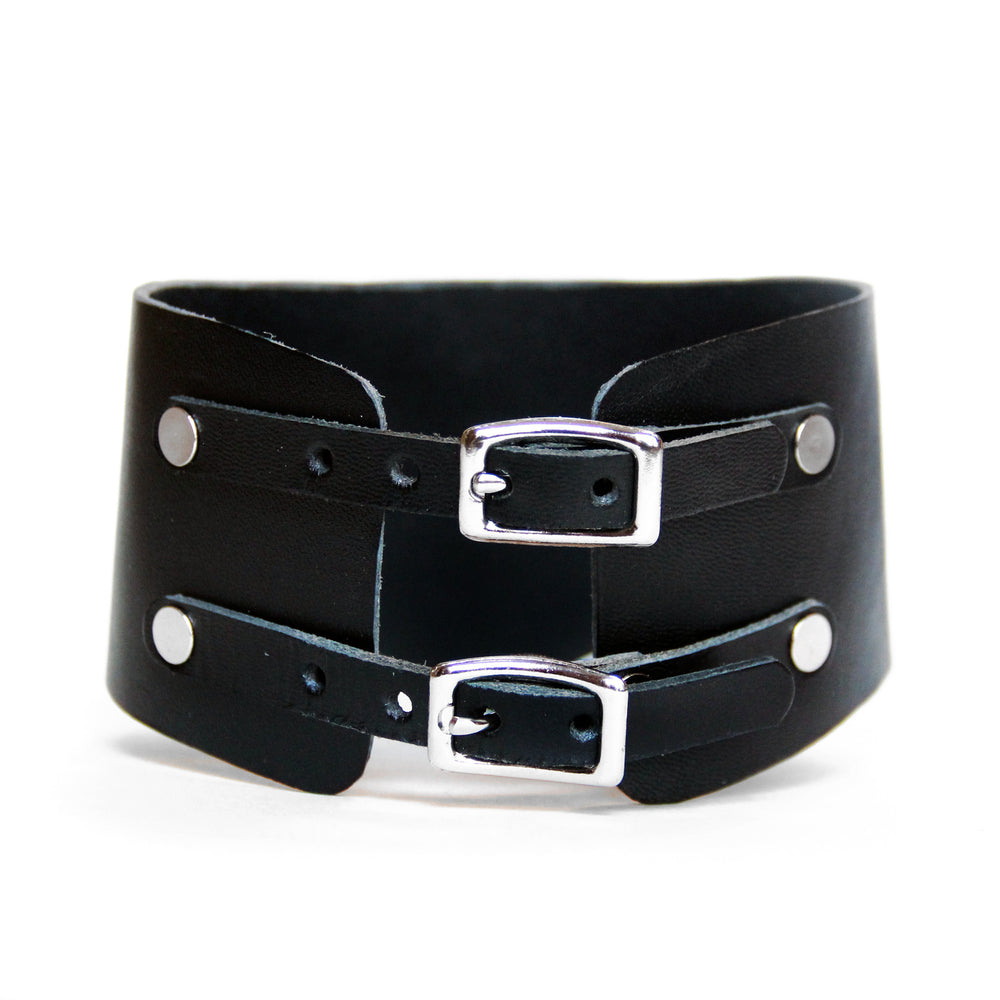 Back view, posture collar has double buckle in silver